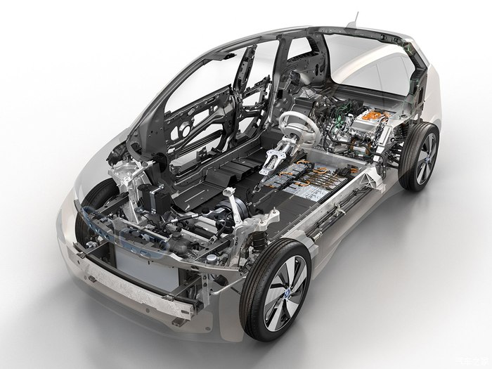 新能源纯电汽车保养项目与费用解析